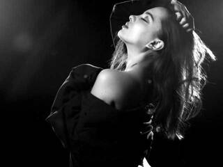 צ'אט וידאו ארוטי AliceBlast