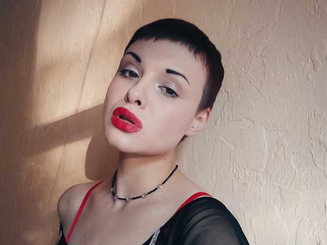 תמונה של הפרופיל Katy_Manson