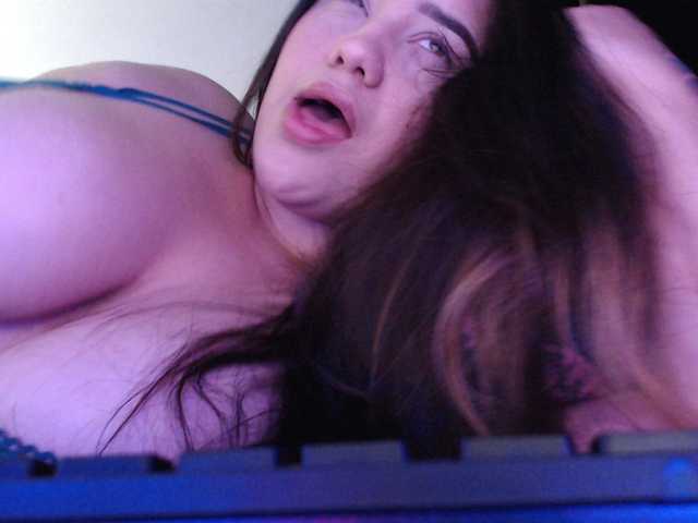 צילומי מסך משודרים AliceKytelerr