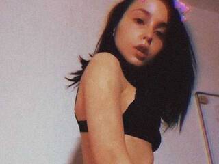 צ'אט וידאו ארוטי alicelove