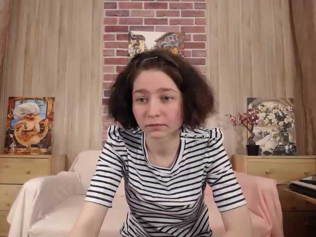 צילומי מסך משודרים AlicePinker