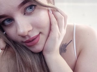 צ'אט וידאו ארוטי AliceSunshine