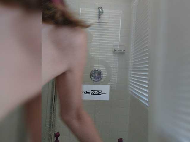 תמונות AliceWonder Welcum to my Wonderland! All tips welcum! Help me stay in the top 100 contest this week! Tips appreciated if you're enjoying shower time fun!Find me xalicewonderxoxo at most cyber spaces!