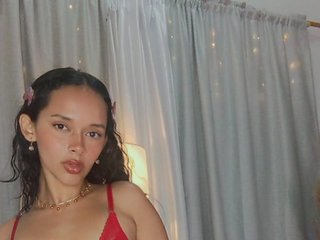 צ'אט וידאו ארוטי alicia--kiss