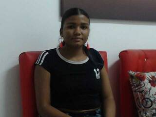 צ'אט וידאו ארוטי AliciaPitt