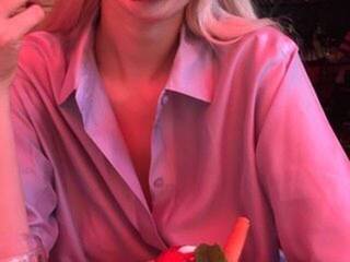 צ'אט וידאו ארוטי AlienKamila