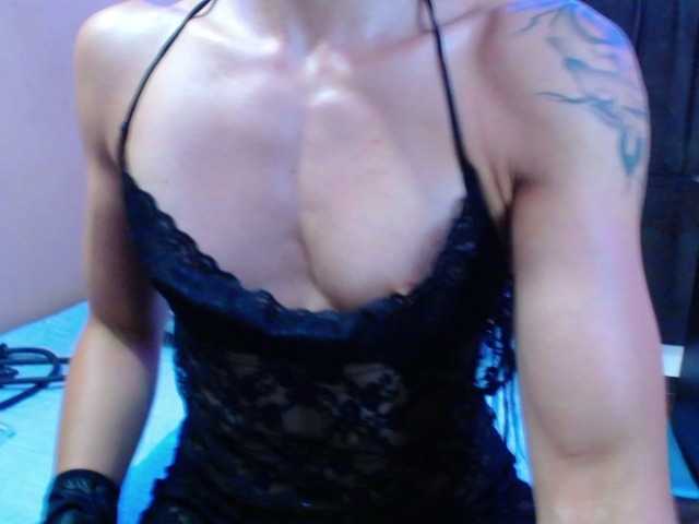 תמונות AliFit naked muscle show? try me i'm hot