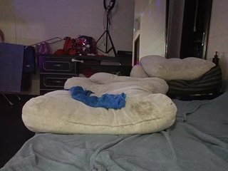 צ'אט וידאו ארוטי Alinaiadem2025