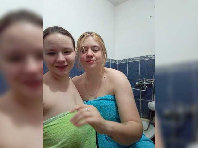 תמונות Alinazz let's take a shower