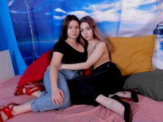 צ'אט וידאו ארוטי AlineArine