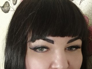 צ'אט וידאו ארוטי AliraDom