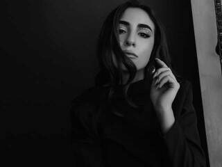 צ'אט וידאו ארוטי Alisa-Nora