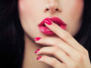 צ'אט וידאו ארוטי AliSaint