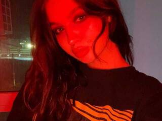 צ'אט וידאו ארוטי AlisaMelsson