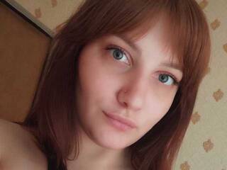 צ'אט וידאו ארוטי Alisi8