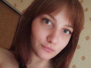 צ'אט וידאו ארוטי Alisi8