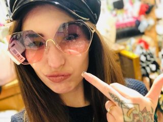 תמונה של הפרופיל FUCK_LOVE