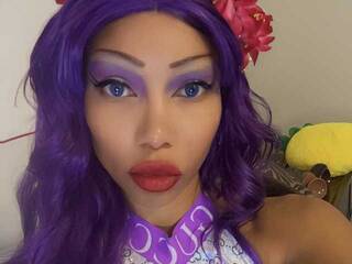 צ'אט וידאו ארוטי AllaStrange