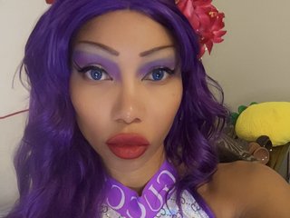 צ'אט וידאו ארוטי AllaStrange