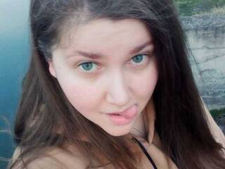 צ'אט וידאו ארוטי Allexandraa