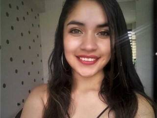 צ'אט וידאו ארוטי allie-kiss