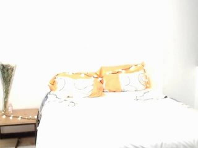 צילומי מסך משודרים AlmaCasteell