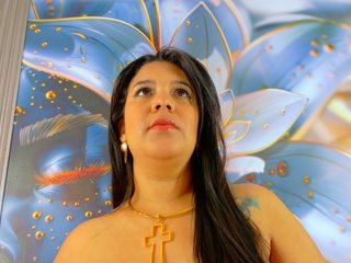 צ'אט וידאו ארוטי almendraevans