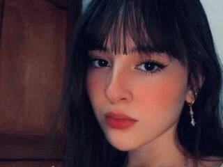 צ'אט וידאו ארוטי alynmiller