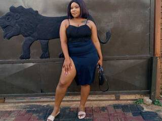 צ'אט וידאו ארוטי AmaraKingxx