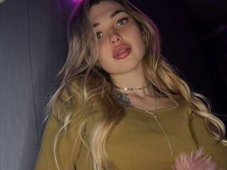 צ'אט וידאו ארוטי Amber-Star17