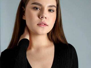 צ'אט וידאו ארוטי AmelyKreeks