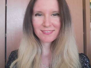 צ'אט וידאו ארוטי Amili19