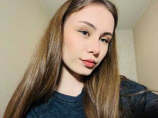 צ'אט וידאו ארוטי AminaLuxuryyy