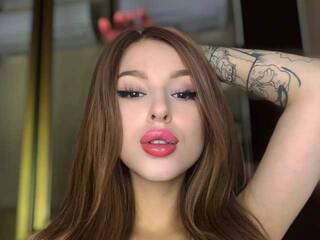 צ'אט וידאו ארוטי AminaSicret