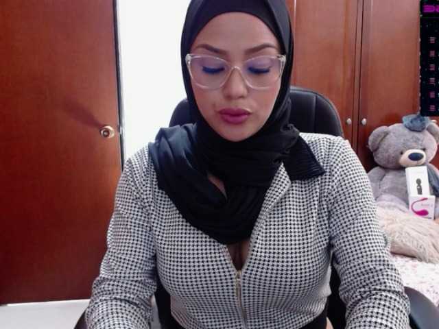 תמונות AmiraAwada let's have fun a little #arabic #big boobs