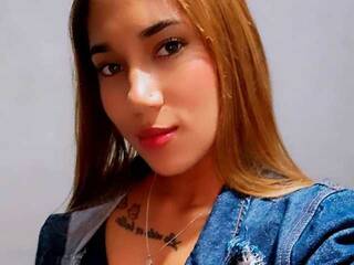 צ'אט וידאו ארוטי AmyHillss1