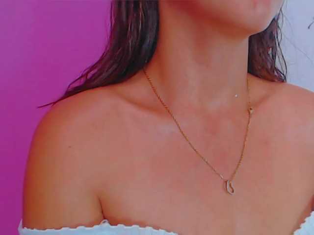 צילומי מסך משודרים AmyRoberts2