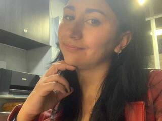 צ'אט וידאו ארוטי ana-blackat