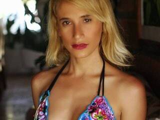 צ'אט וידאו ארוטי ANAHI203