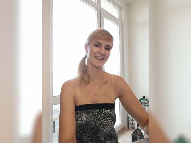 תמונות Besenok05 Hello everyone, I'm Nastya. You please me, I will please you)). Lovens from 2tkn, strongest vibration 110tkn. Don't forget to put love, it's free. Dildo in private or group