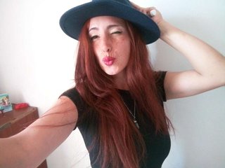 צ'אט וידאו ארוטי andreabesitos