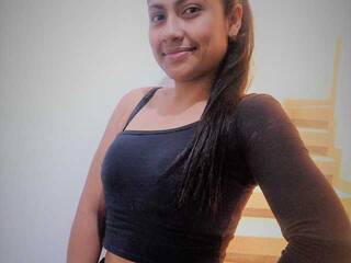 צ'אט וידאו ארוטי andreafoxcm10