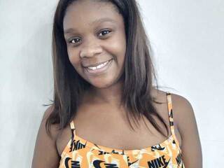 צ'אט וידאו ארוטי AndreaSanta