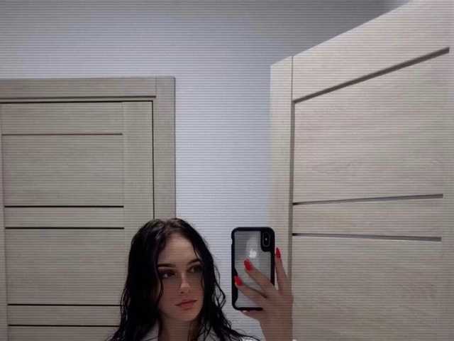תמונה של הפרופיל Andriana-Rosy