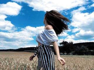 צ'אט וידאו ארוטי Angel-and-you