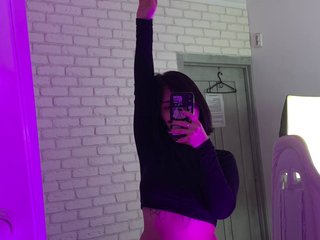 צ'אט וידאו ארוטי AngelBraun