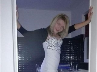 צ'אט וידאו ארוטי Angelfalling