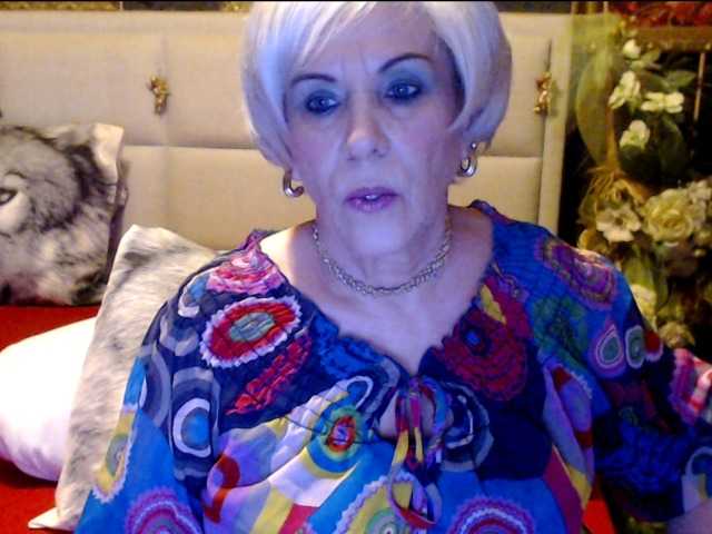 תמונות ANGELGRANNY welcom guys..pm..50 tk..pussy or ass..100..tits or feet..50..let s have fun