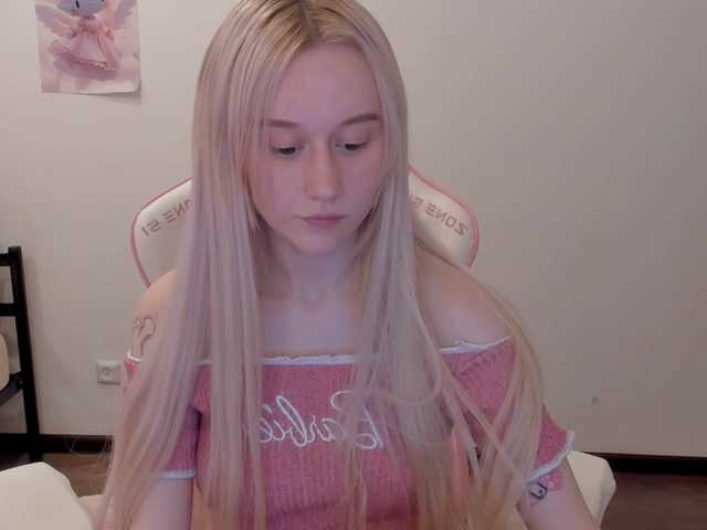 צילומי מסך משודרים AngelicBaby