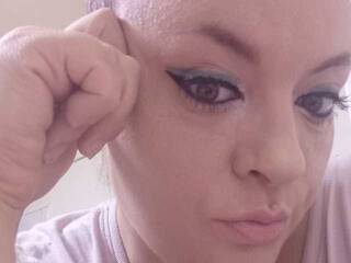 צ'אט וידאו ארוטי angelmia9011